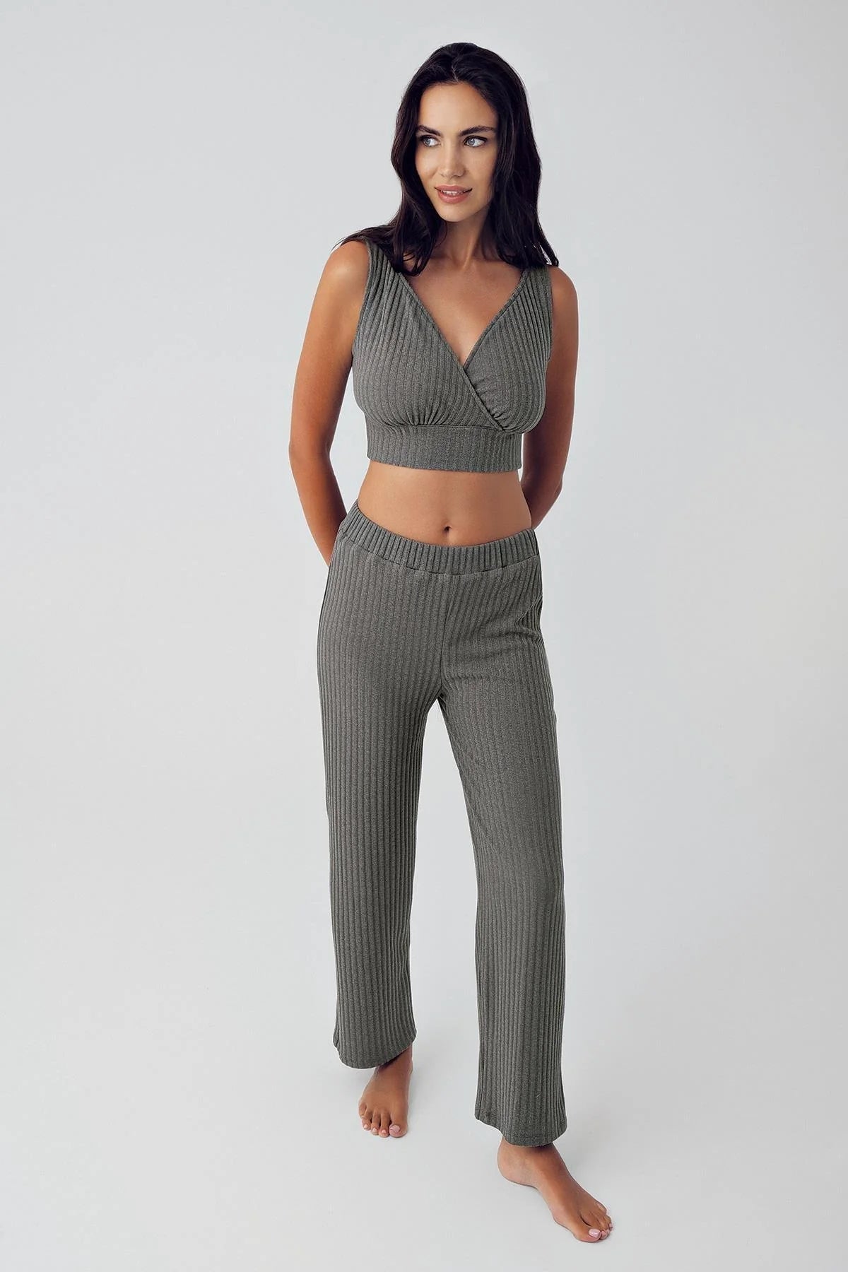 Askılı V Yaka Esnek Kumaş Crop Pijama Takımı - 15208