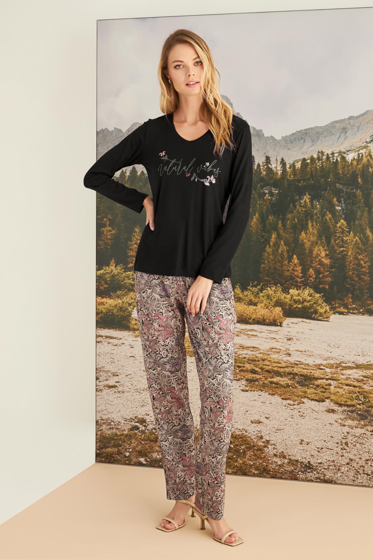 Yaprak Desenli "Natural Vibes" Pijama Takımı